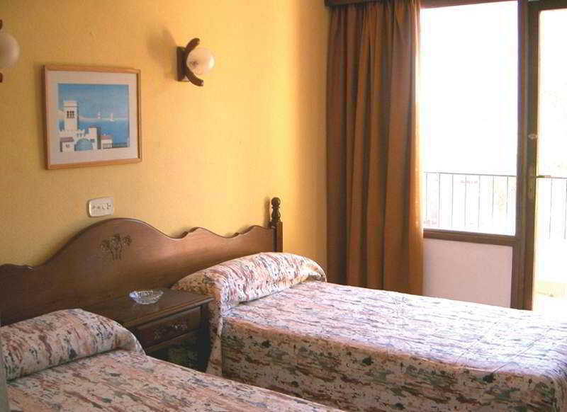 Elegance Playa Arenal III Hostel El Arenal  Exterior photo
